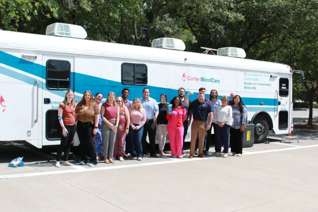 Group-Giving-Blood